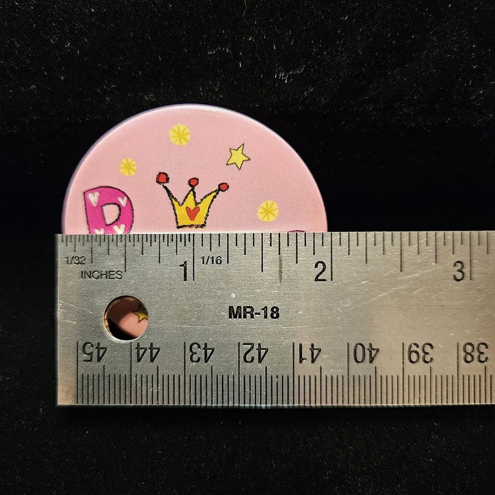 🛍️ 2/$6 🛍️ Pink Princess Button